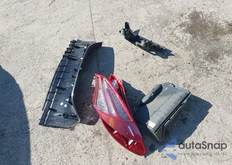 2014 Mercedes-Benz Cla 250 z USA, uszkodzony, nr VIN WDDSJ4EB0EN157809